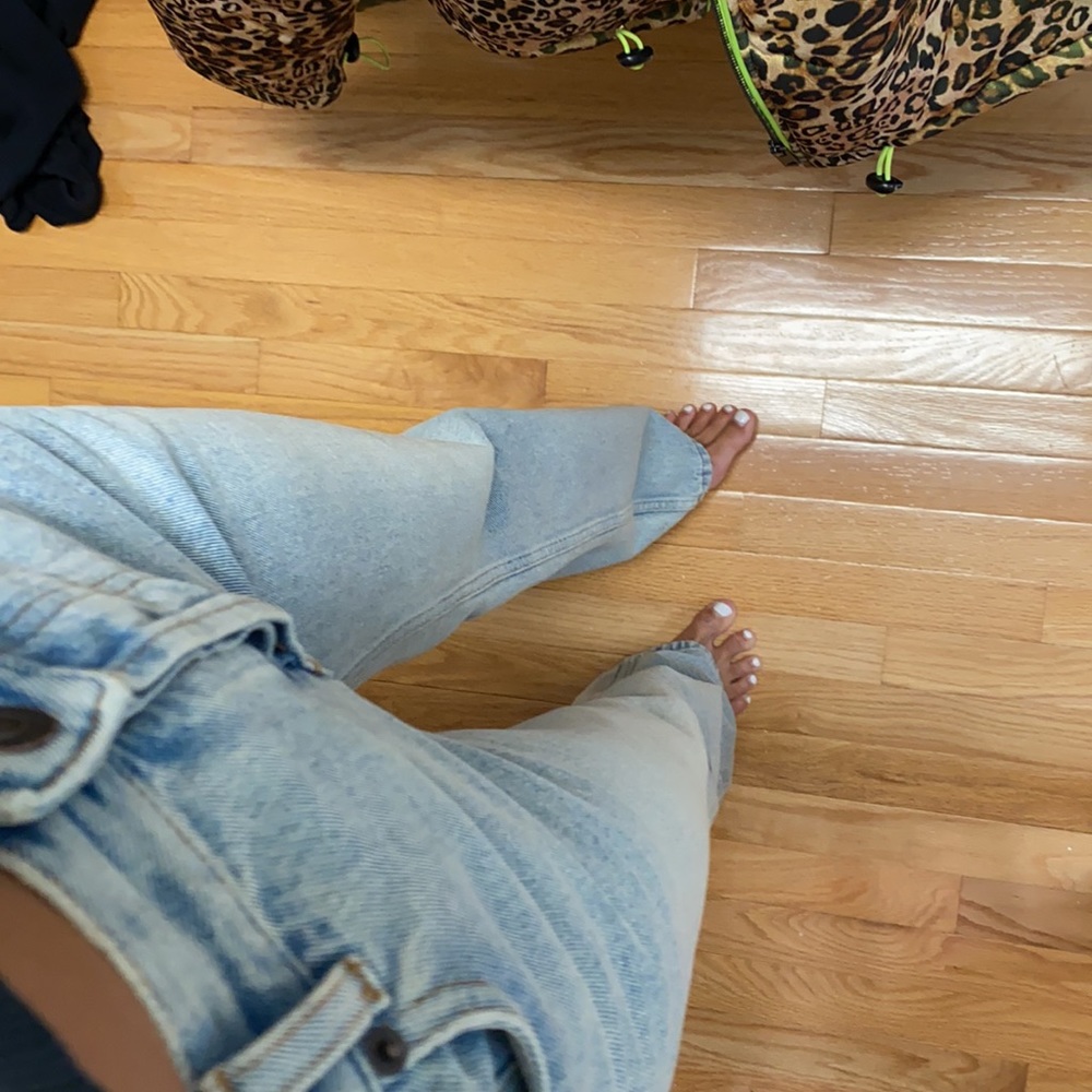 BALENCIAGA LIGHT WASH JEAN ✨ - Picture 6 of 10
